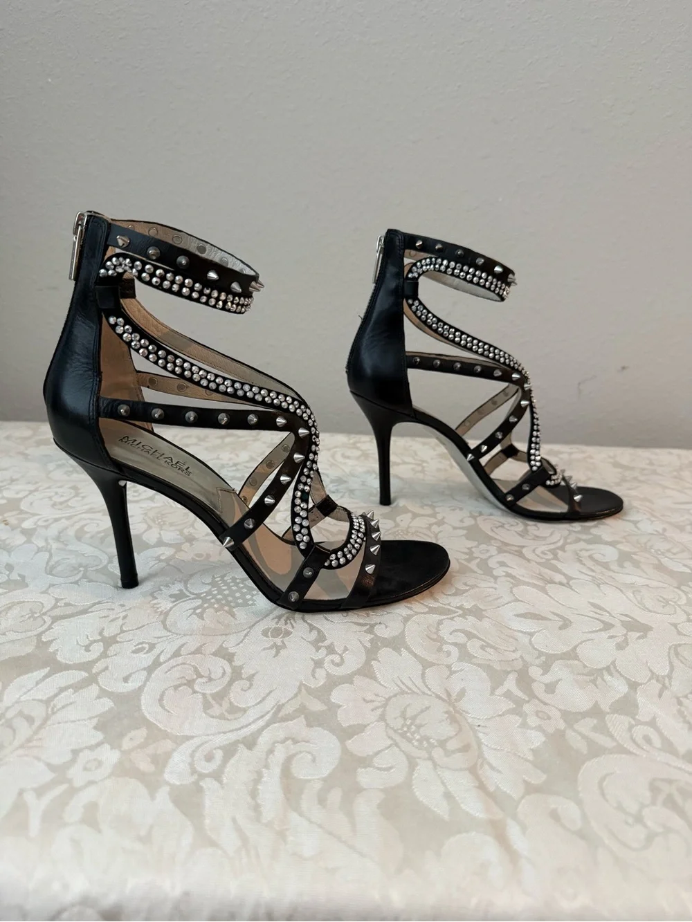 Michael Kors turn heads